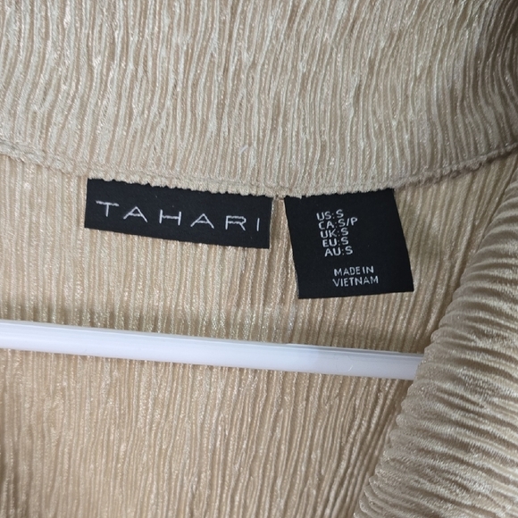 Tahari Elegant Tan Sleeveless Top Ladies SZ S - Picture 2 of 3